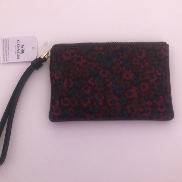 coach wristlet - Picture 2 of 2